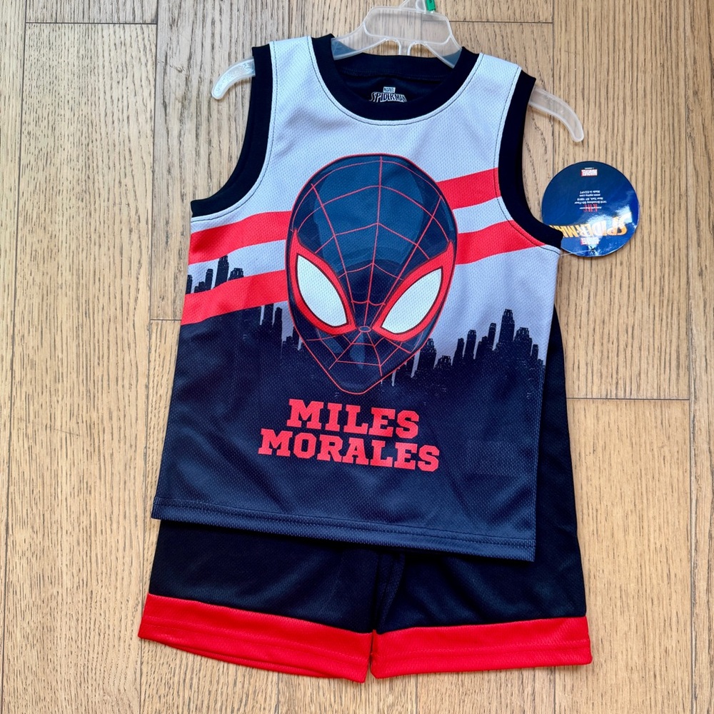 Spider-Man Set Toddler 2PC Top and Shorts NWT - Size 5T